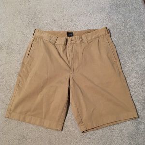 JCREW - Men’s khaki shorts